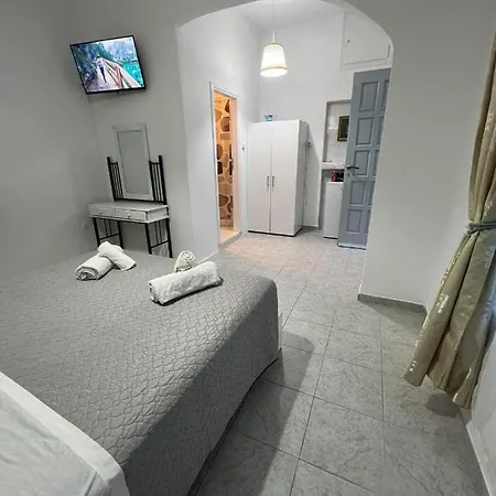 Zolfo Antico * Perissa (Santorini)