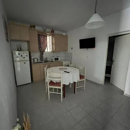 Zolfo Antico Appartamento Perissa (Santorini)